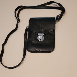 Elegant Black Leather Crossbody Bag Touchscreen